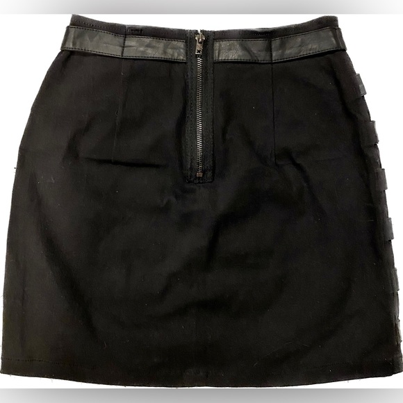 Rare Tripp NYC Dang Goodman Buckle Mini Skirt Size S - Picture 3 of 10